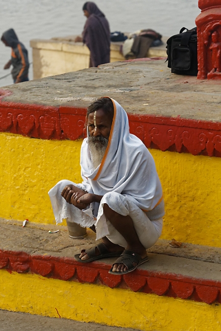 Varasani-Promenade sur le Gange-097